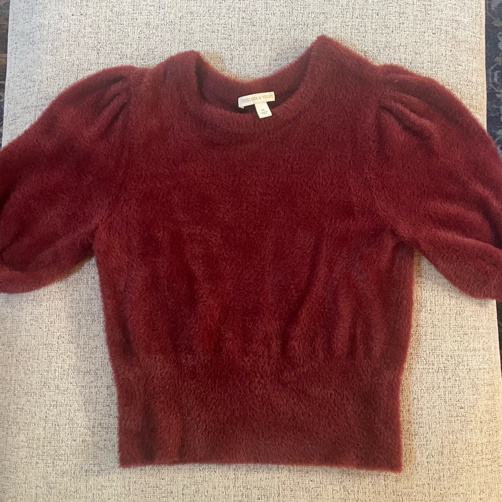 Chelsea & Violet Rich Burgundy Crew Neck Short Sleeve Small Soft Sweater